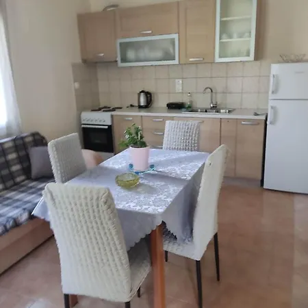 Marie-angela House Arillas